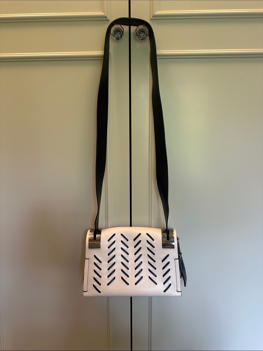 Sportmax White Crossbody Bag with Black Strap - Picture 1 of 9